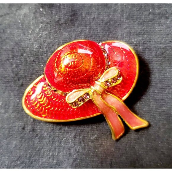 Lovely unsigned Red enamel hat pin. Adorned with a pink ribbon with tiny amethys - Picture 1 of 2